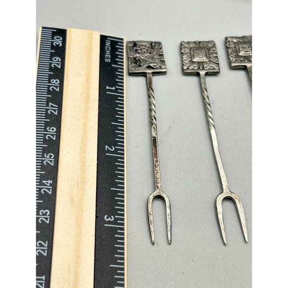 Vintage Carsu Bolivia Cocktail Picks Set with Barrel Holder 6 Picks Reusable - Picture 6 of 8